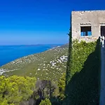 Apartment In With Sea View, Balcony, Air Conditioning, Wi-fi Kali