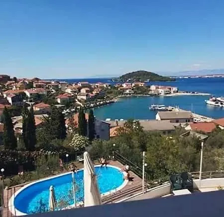 In With Sea View, Balcony, Air Conditioning, Wi-fi *