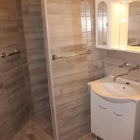 In With Sea View, Balcony, Air Conditioning, Wi-fi Appartamento *