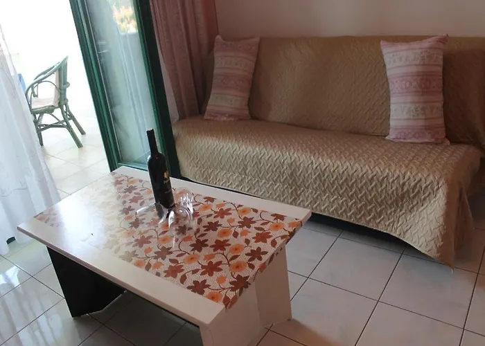 In With Sea View, Balcony, Air Conditioning, Wi-fi * Kali