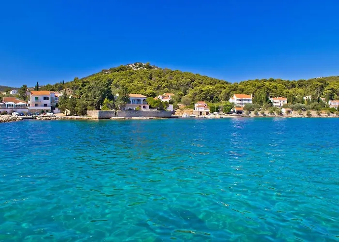 In With Sea View, Balcony, Air Conditioning, Wi-fi *