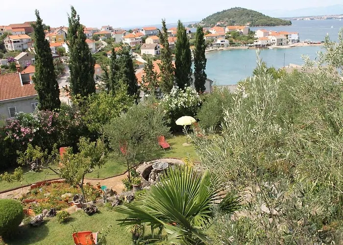 In With Sea View, Balcony, Air Conditioning, Wi-fi *