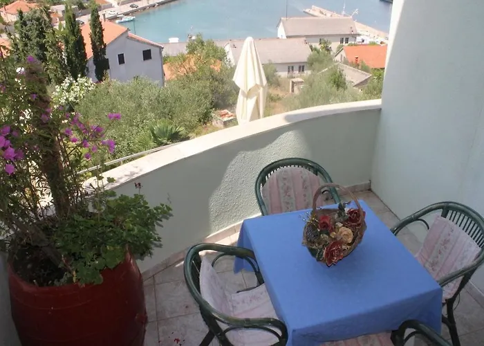 Apartment In With Sea View, Balcony, Air Conditioning, Wi-fi Kali