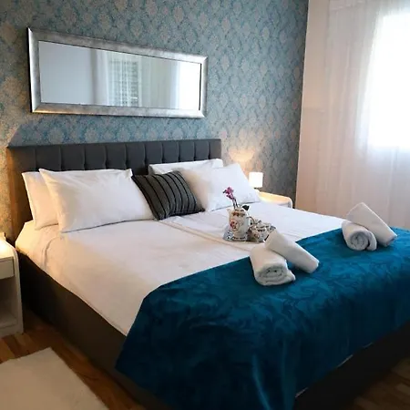In With Sea View, Balcony, Air Conditioning, Wi-fi كالي